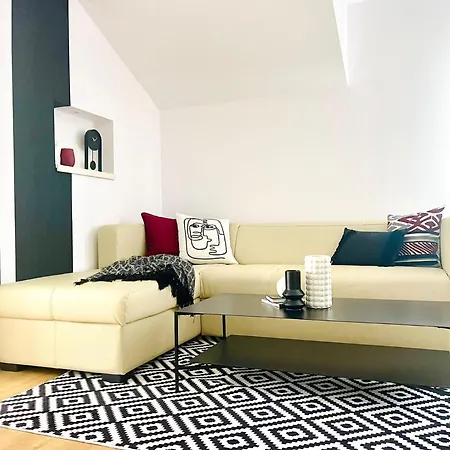 Apartment R&b *